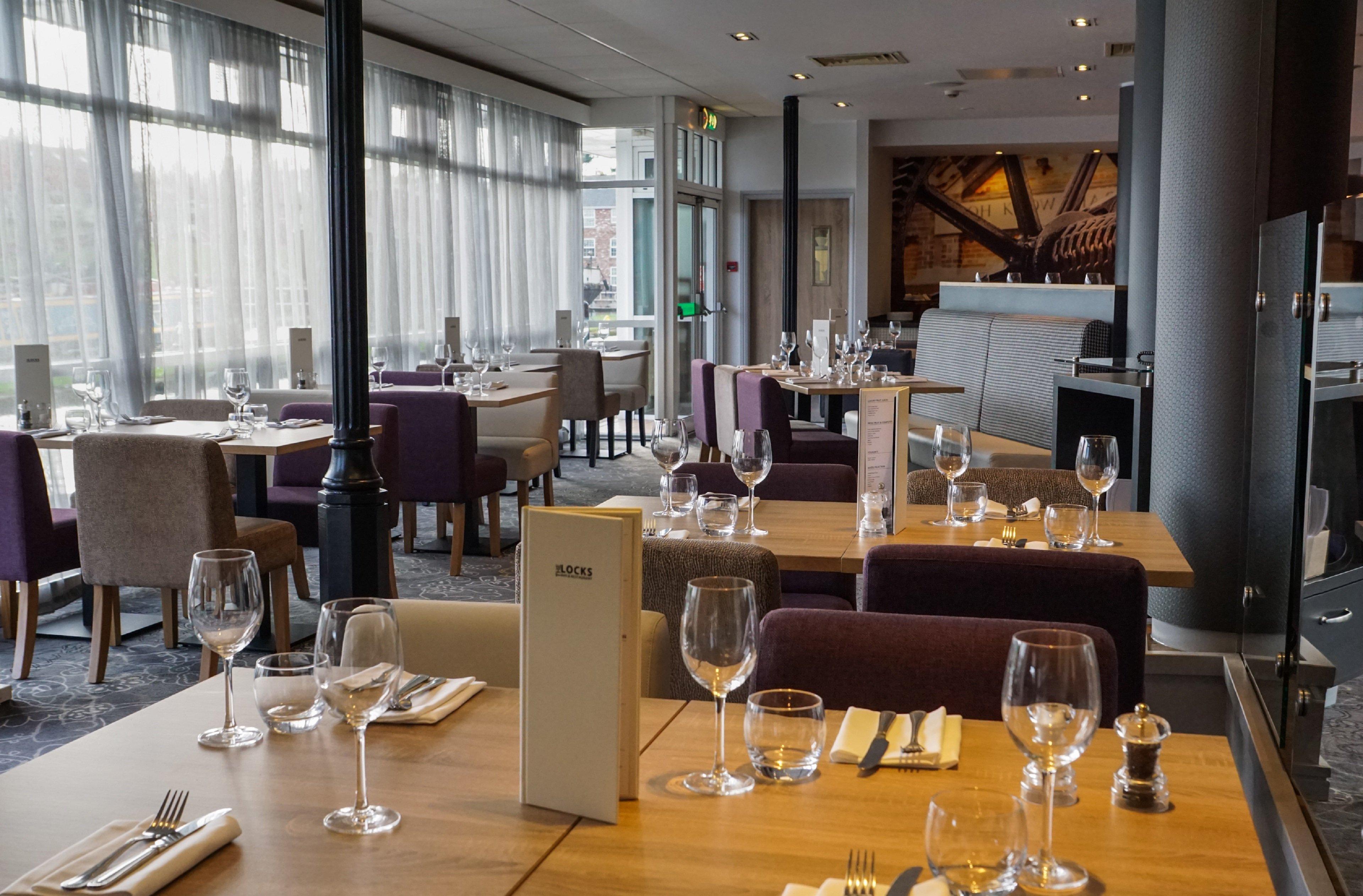 Holiday Inn Ellesmere Port/Cheshire Oaks By Ihg Exterior photo