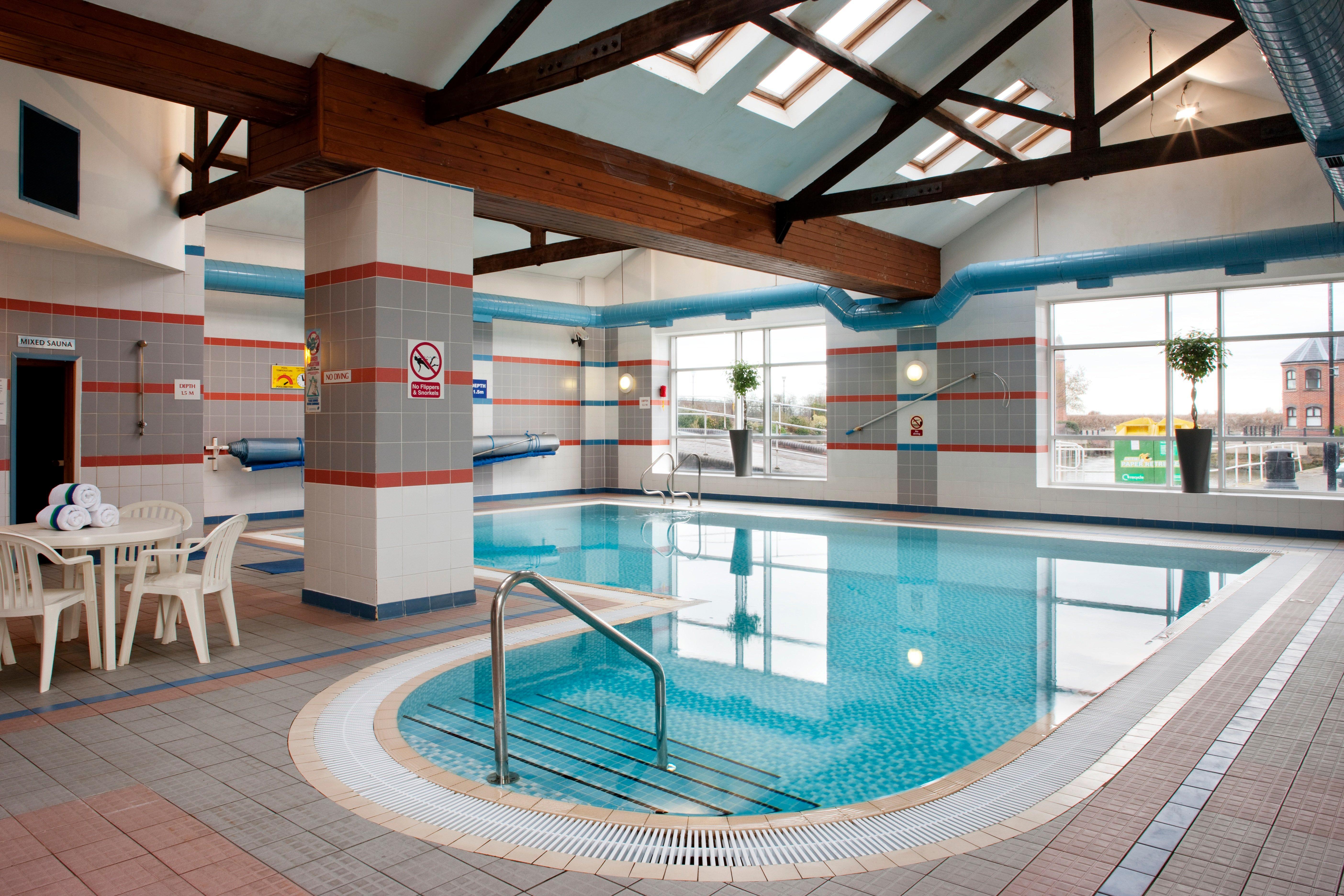 Holiday Inn Ellesmere Port/Cheshire Oaks By Ihg Exterior photo