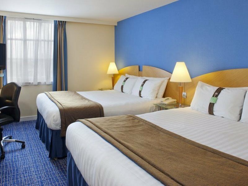 Holiday Inn Ellesmere Port/Cheshire Oaks By Ihg Exterior photo